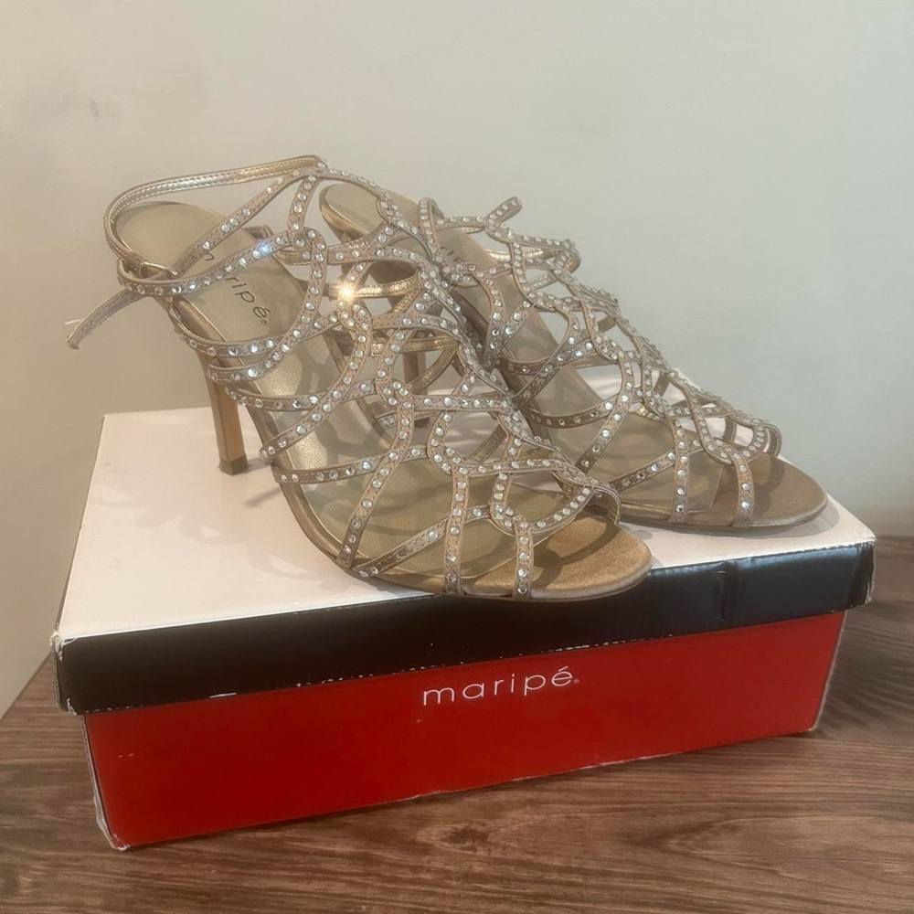Maripé Vintage Strappy Rhinestone heels